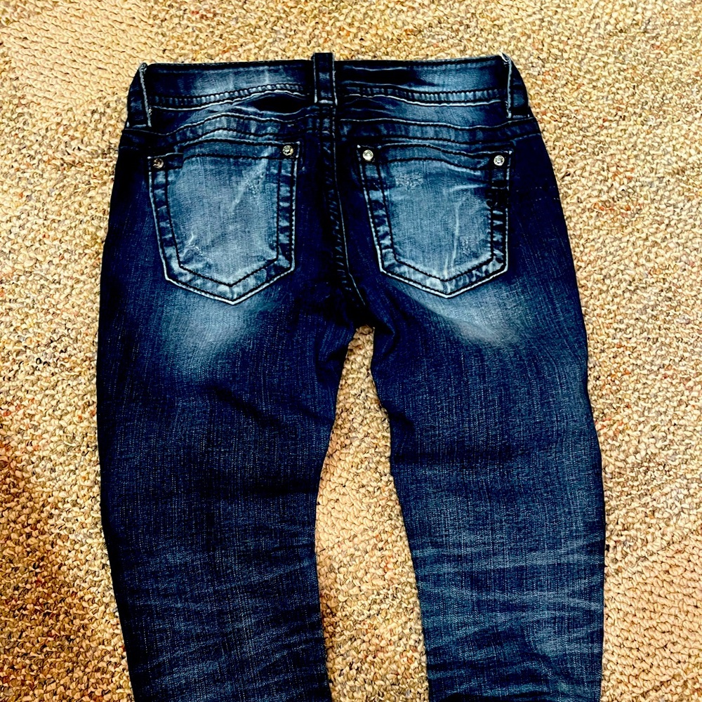 miss me jeans size 26 ! ankle length great for summer or fall